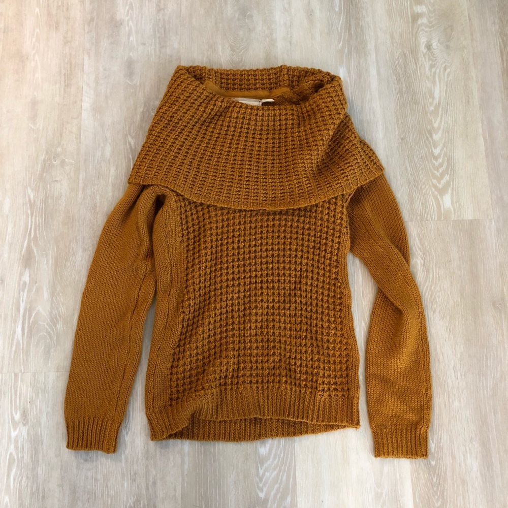 **SOLD** Anthropologie mustard color turtleneck
